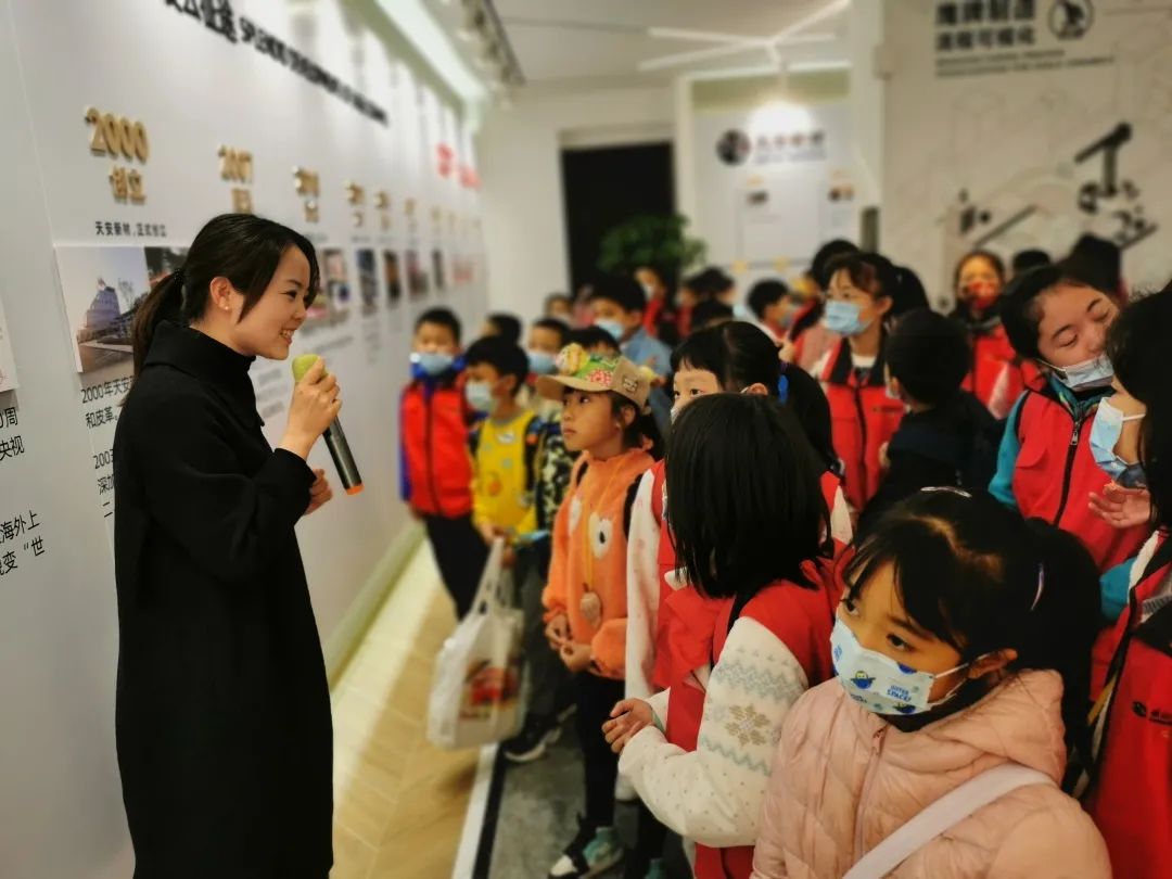 爭做未來接班人——2022佛山傳媒集團職工子女冬令營走進鷹牌！(圖9)