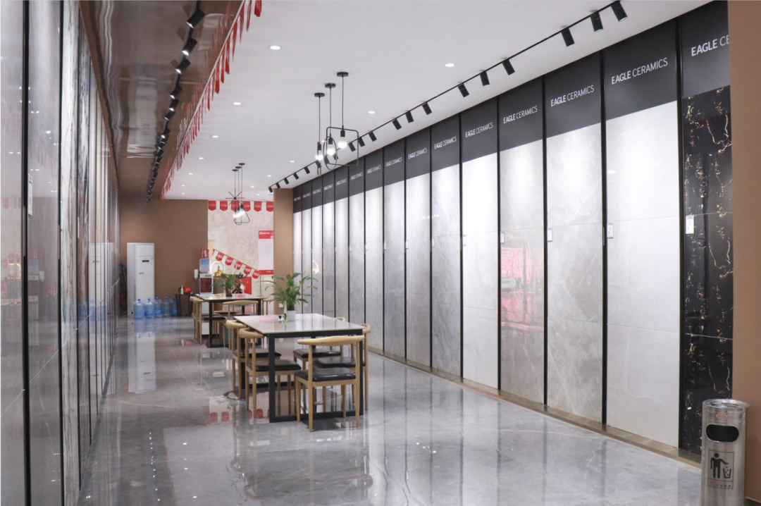 晉江鷹牌旗艦店｜緊跟時(shí)代步伐，以品牌力量制勝市場(chǎng)!(圖9)