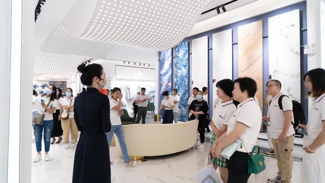 落地新戰(zhàn)略，實(shí)踐新模式，決戰(zhàn)新未來 ｜ 2022鷹牌墻地專家全國店長培訓(xùn)圓滿收官！(圖6)