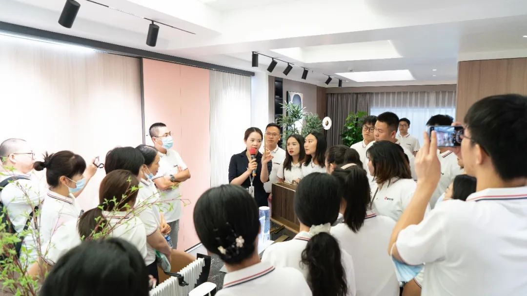 落地新戰(zhàn)略，實(shí)踐新模式，決戰(zhàn)新未來 ｜ 2022鷹牌墻地專家全國店長培訓(xùn)圓滿收官！(圖7)