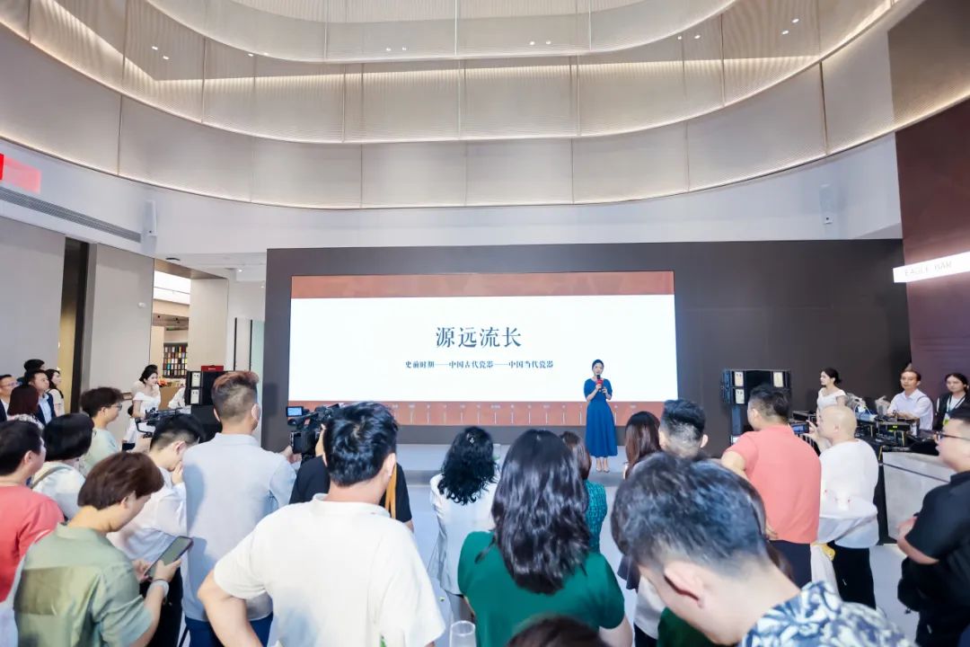 新鷹牌 創(chuàng)未來(lái)｜鷹牌新總部展廳盛大揭幕&中國(guó)瓷IP新品隆重上市！(圖25)