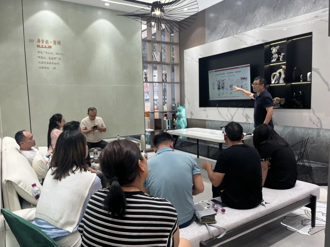 從0到1，玩轉(zhuǎn)抖音新媒體，打贏營(yíng)銷流量戰(zhàn)！鷹牌“抖音實(shí)戰(zhàn)特訓(xùn)營(yíng)”圓滿收官(圖23)