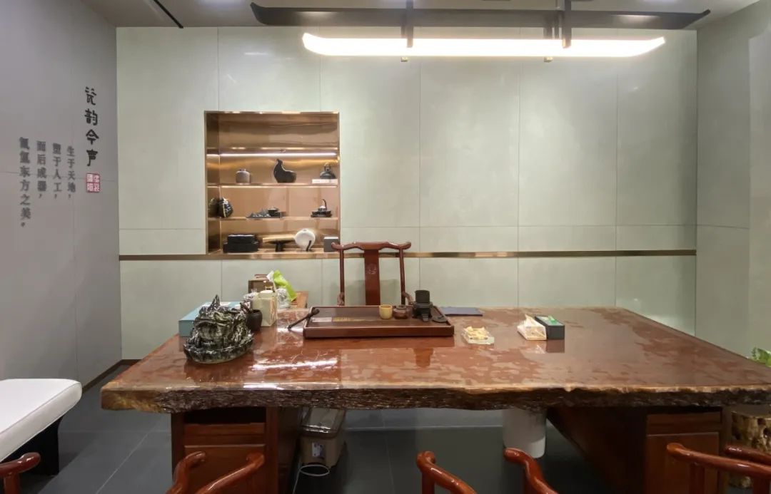 鷹牌50周年 門店風(fēng)采｜四川夾江鷹牌旗艦店，為品質(zhì)之家打造新典范！(圖8)