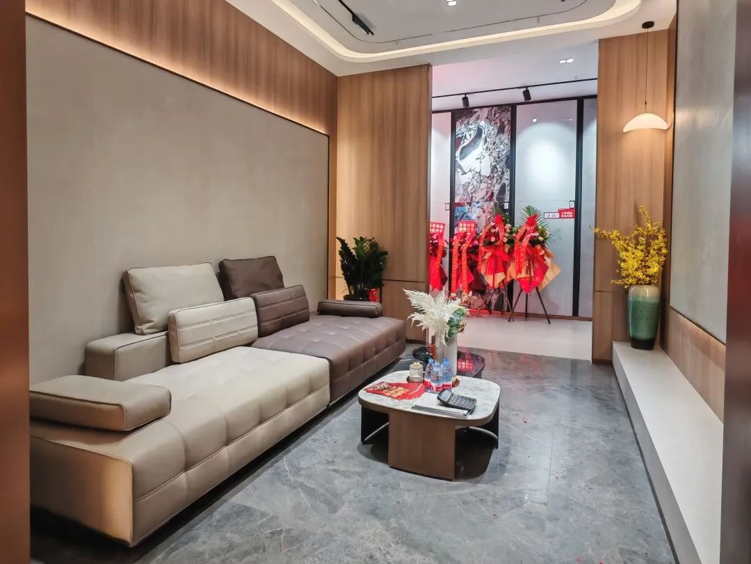 新店開業(yè)｜防城港鷹牌陶瓷旗艦店盛大開業(yè)！(圖17)