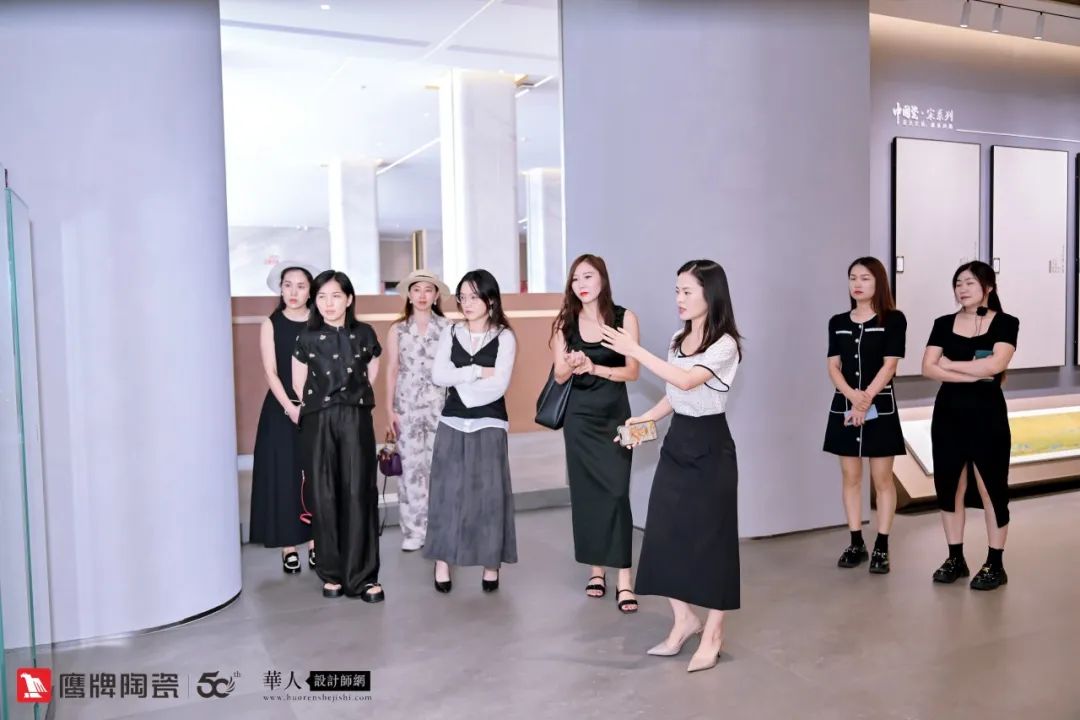 詩意風雅“中國瓷·宋系列”鷹牌陶瓷是懂中國風的一一設(shè)計師“國風瓷磚產(chǎn)品”研發(fā)交流會圓滿收官(圖4)