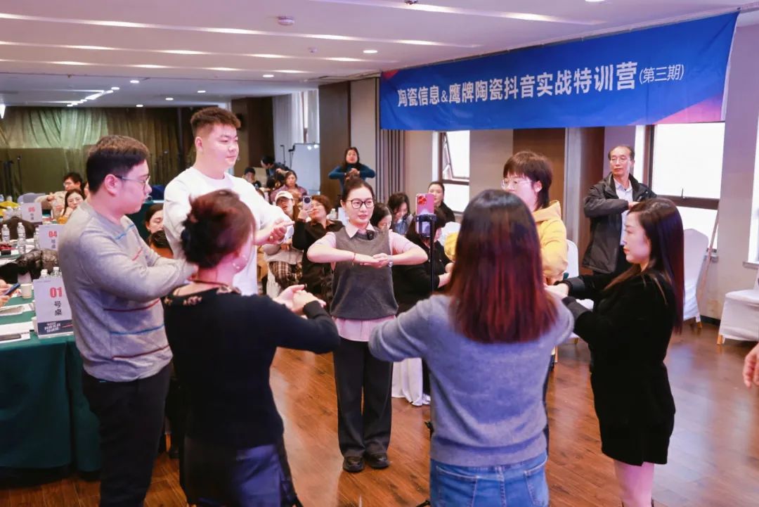 擁抱新媒體丨以流量為媒，賦能門(mén)店業(yè)績(jī)?cè)鲩L(zhǎng)騰飛！(圖8)